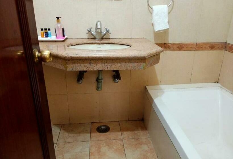 غرفة قياسية فردية, Corporate Inn