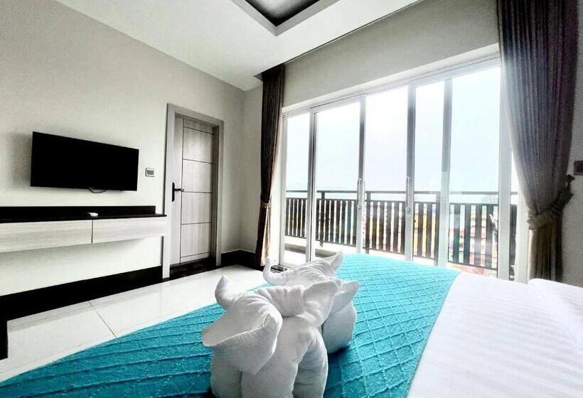 جناح مطلّ علي الجبل, Twin