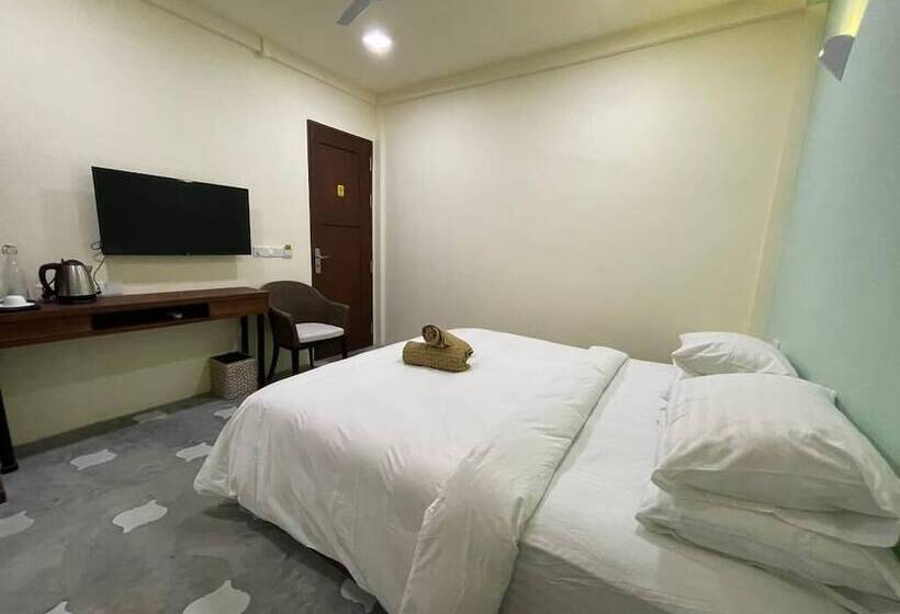 اتاق لوکس, Courtyard Guesthouse