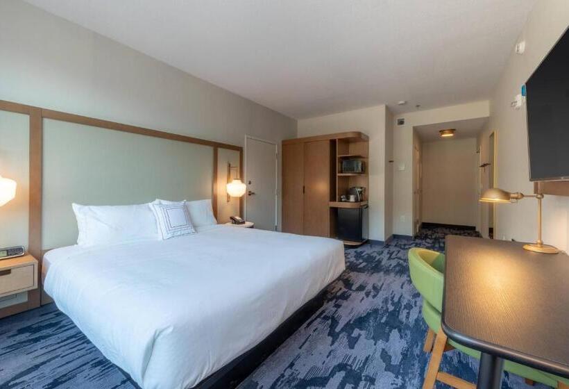 חדר סטנדרט עם מיטת קינג, Fairfield By Marriott Inn & Suites Revelstoke