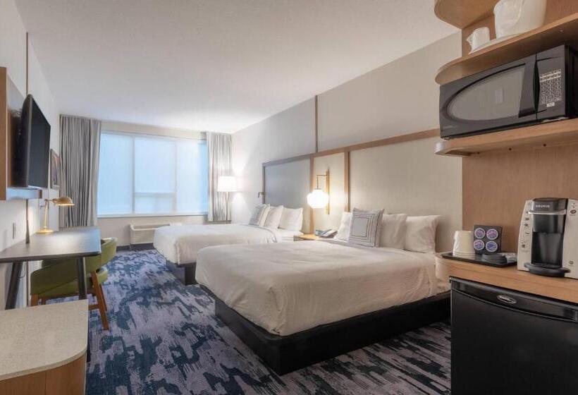 סוויטה עם מיטת קווין, Fairfield By Marriott Inn & Suites Revelstoke