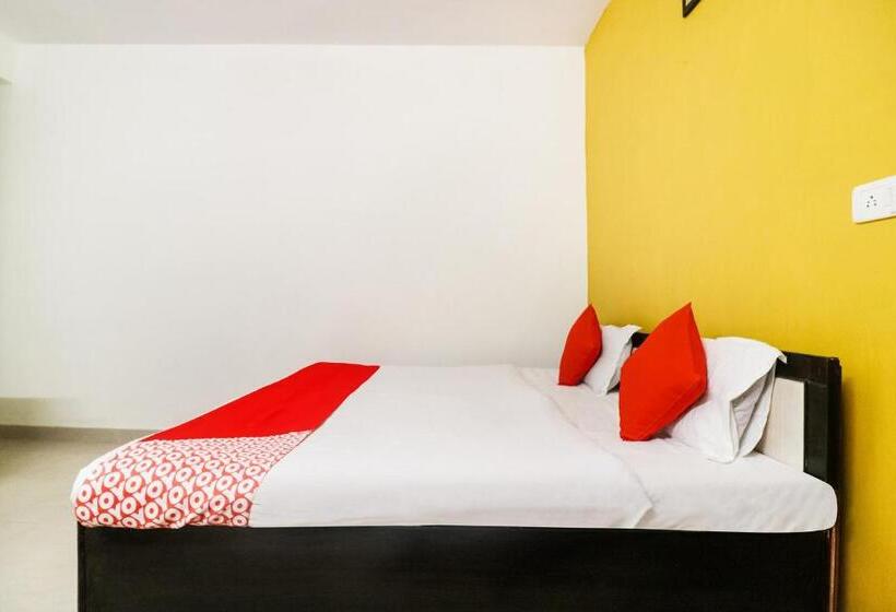 غرفة كلاسيكية ثلاثية, O Virat Inn