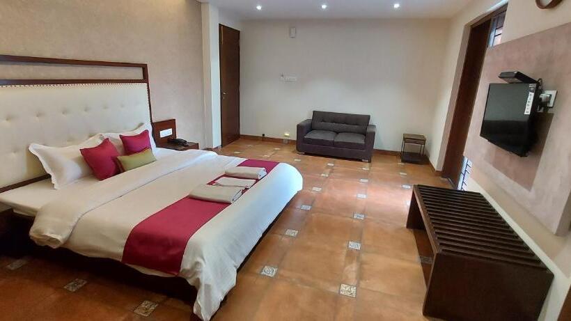 اتاق استاندارد با تخت بزرگ, The Palm Aryan  A Boutique