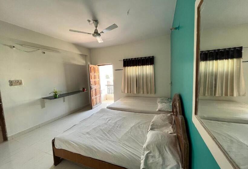 ファミリールーム, Raghunath Residency Niwas
