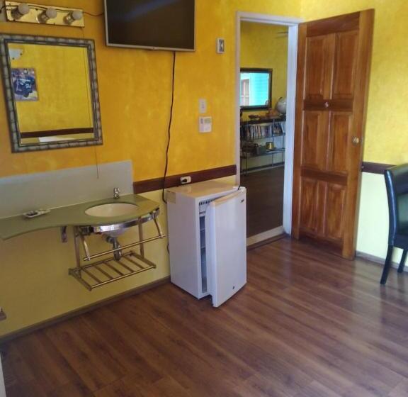 اتاق استاندارد با تخت بزرگ, The Lighthouse At Casa Max