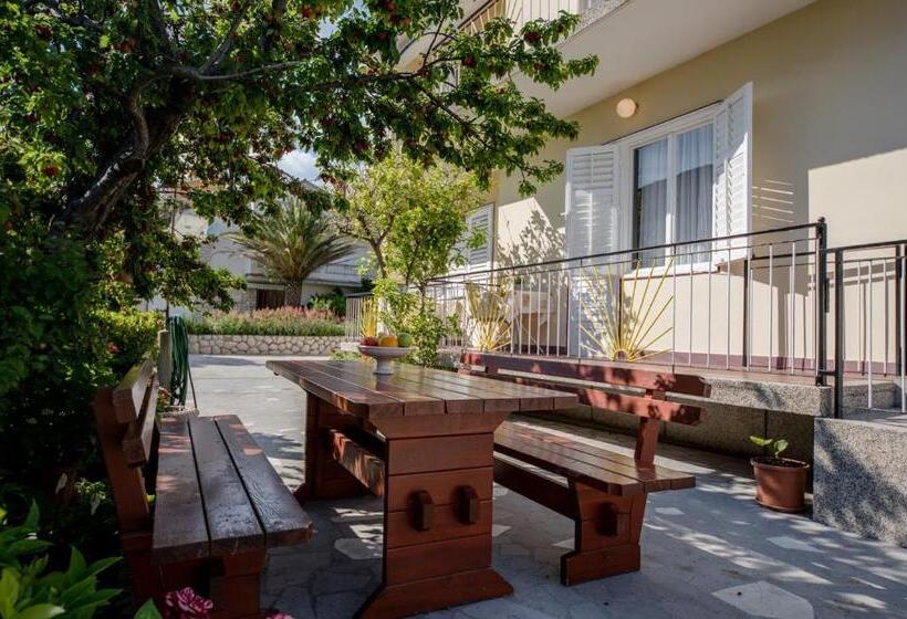 低层单卧公寓, Apartments Ljubica Banjol