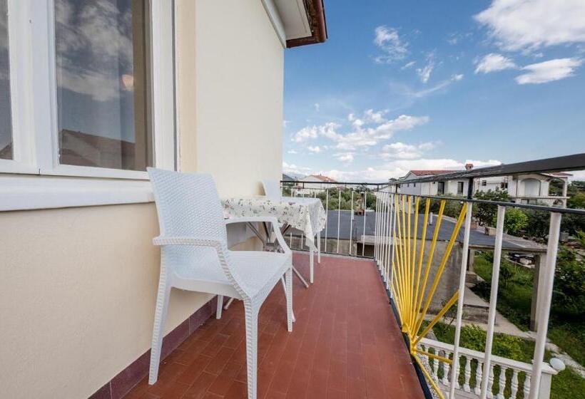 带1个卧室的带海景的公寓, Apartments Ljubica Banjol