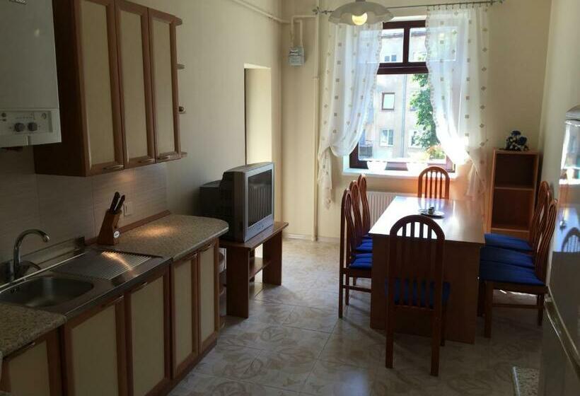 آپارتمان 3 خوابه, Apartment Eney