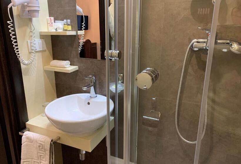 اتاق لوکس, Apartment Eney