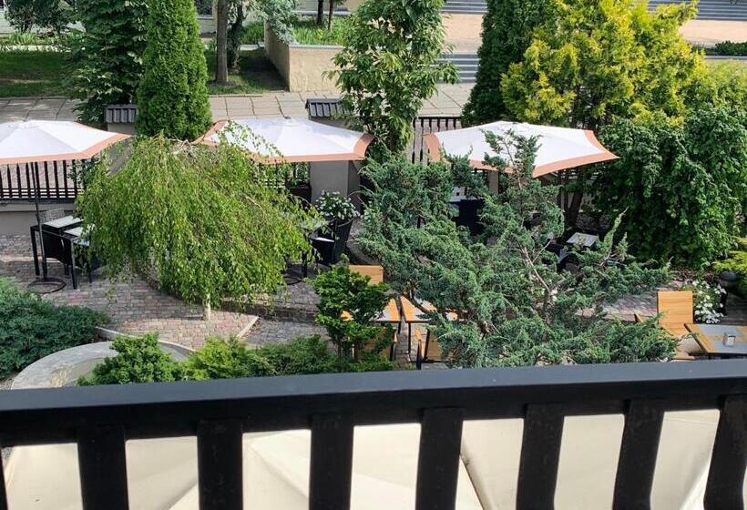 آپارتمان 3 خوابه, Apartment Eney