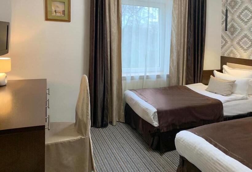 آپارتمان 1 خوابه, Apartment Eney