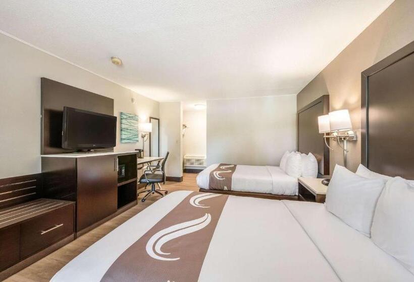 Номер Superior, Quality Inn Poughkeepsie