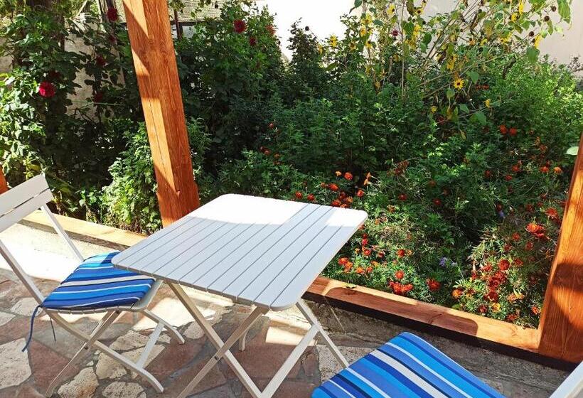 Номер Стандарт, Jermatun Guest House