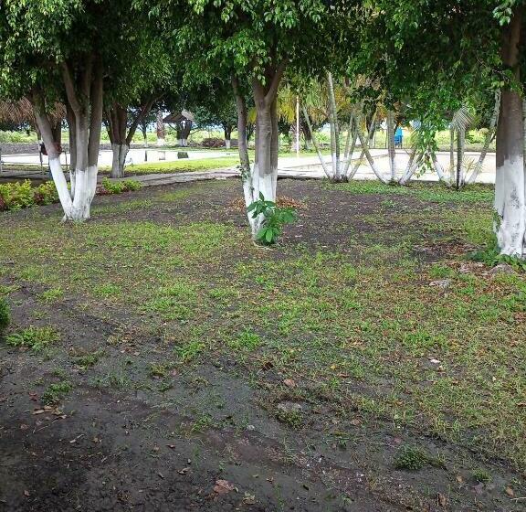 غرفة عائلية, Room In Guest Room   Lodging And Camping The Island