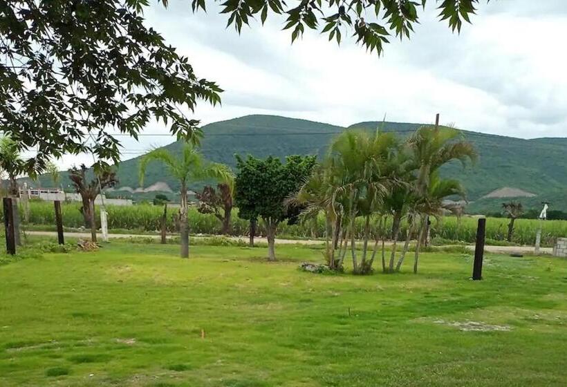 غرفة عائلية, Room In Guest Room   Lodging And Camping The Island