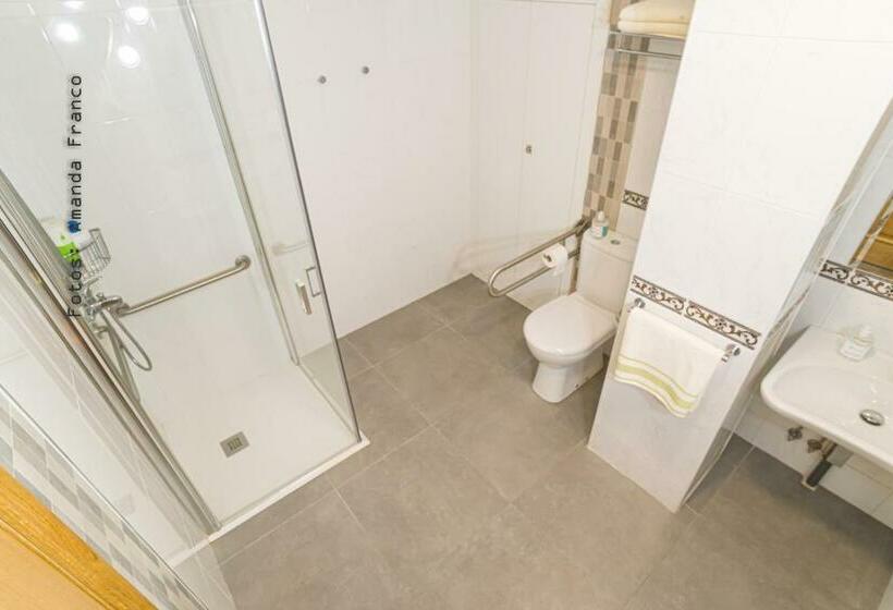 غرفة قياسية, Albergue De Peregrinos Ultreia Et Suseia