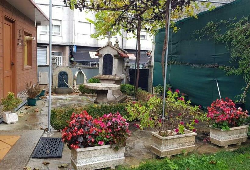 شقة غرفة واحدة, Albergue De Peregrinos Ultreia Et Suseia