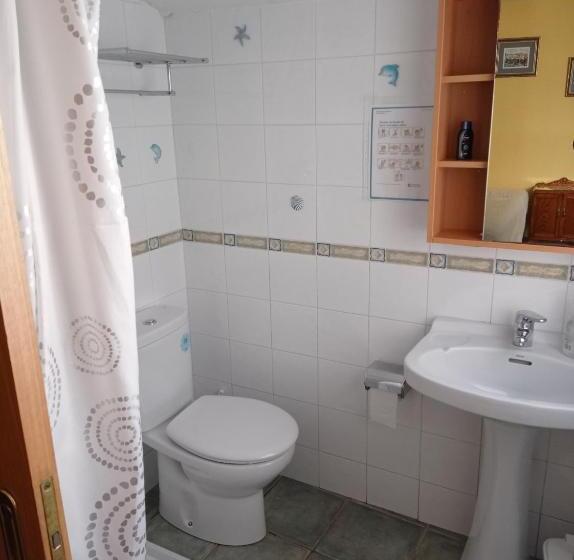 غرفة قياسية, Albergue De Peregrinos Ultreia Et Suseia