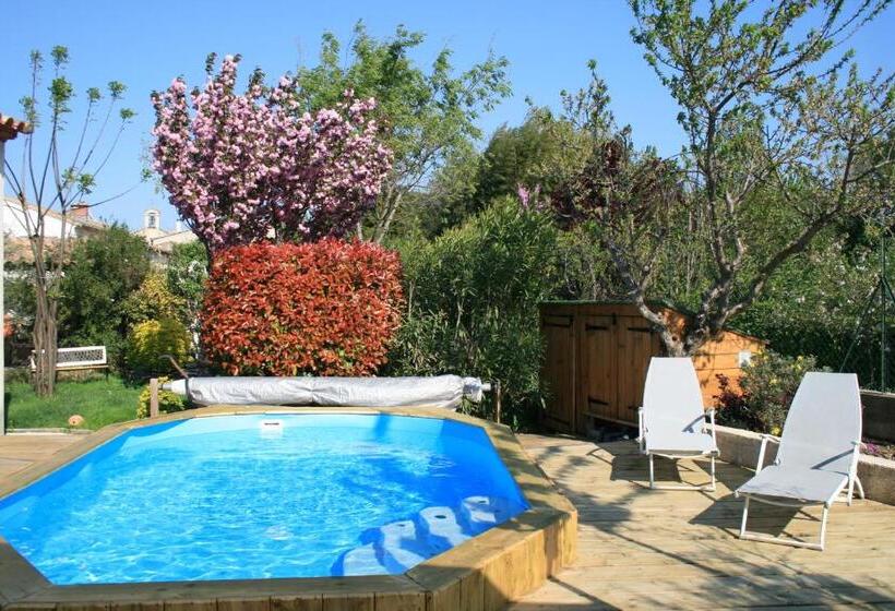 스탠다드 룸 풀장 전망, Chambres D Hôtes Le Puid De Gauthier