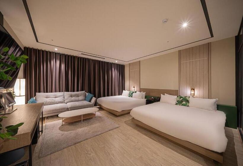 سوییت خانوادگی, Daegu Eastern Hotel Lions Park