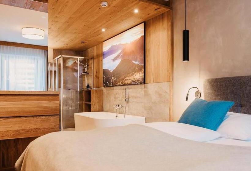 Апартаменты 2 Спальни, Hofgut Apartment & Lifestyle Resort Wagrain