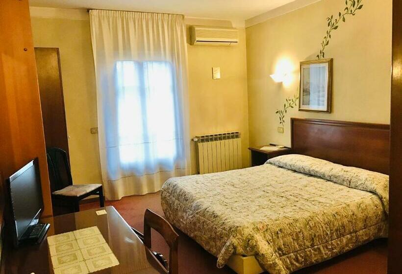 غرفة قياسية, B&b Franceschi