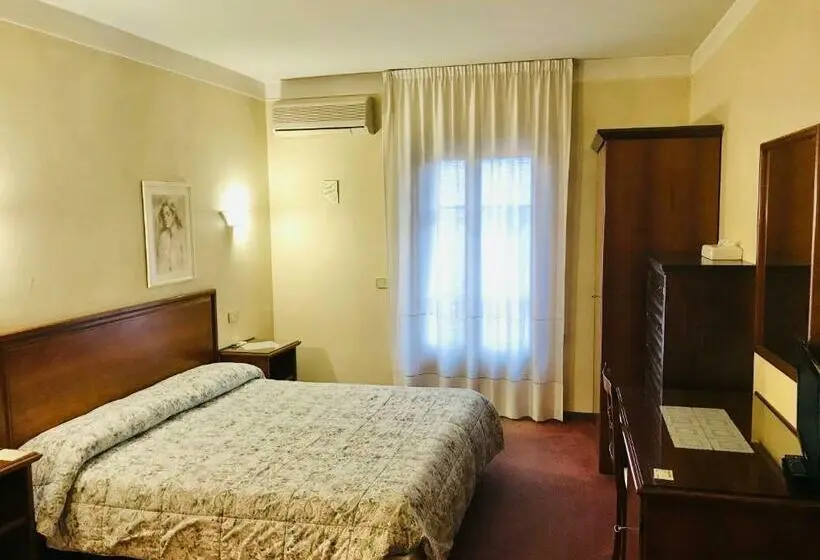 スタンダードルーム, B&b Franceschi