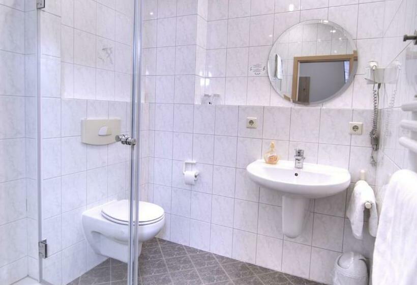 标准间, Heilemann