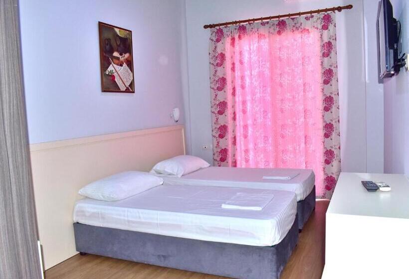 غرفة قياسية, Number One