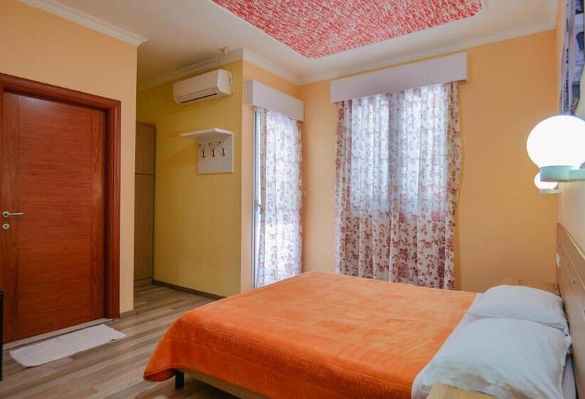 غرفة قياسية, Number One