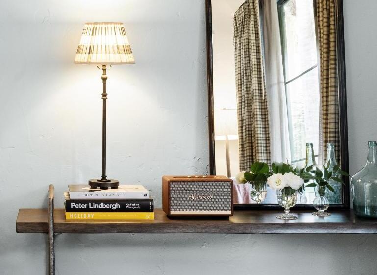 חדר דחוקס עם מיטת קינג, Palihouse Santa Barbara