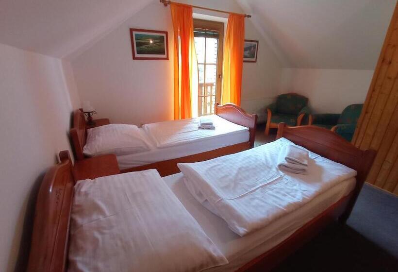 شقة غرفة واحدة, Ranč Kostelany