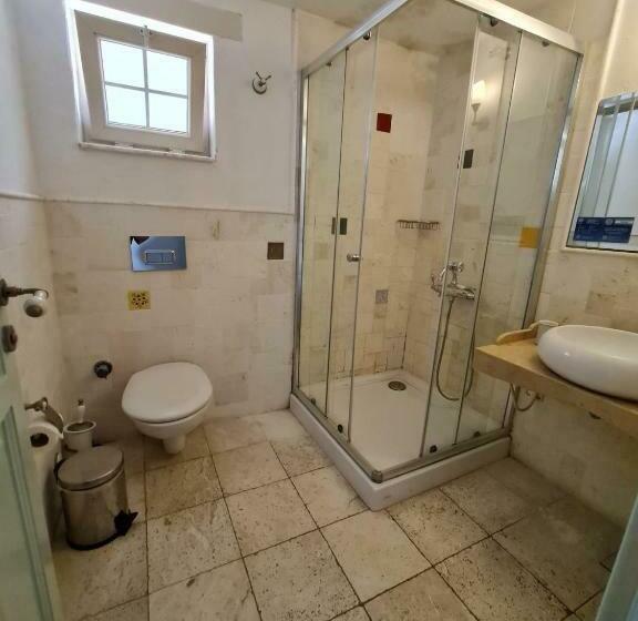 اتاق خانوادگی, Rebetiko