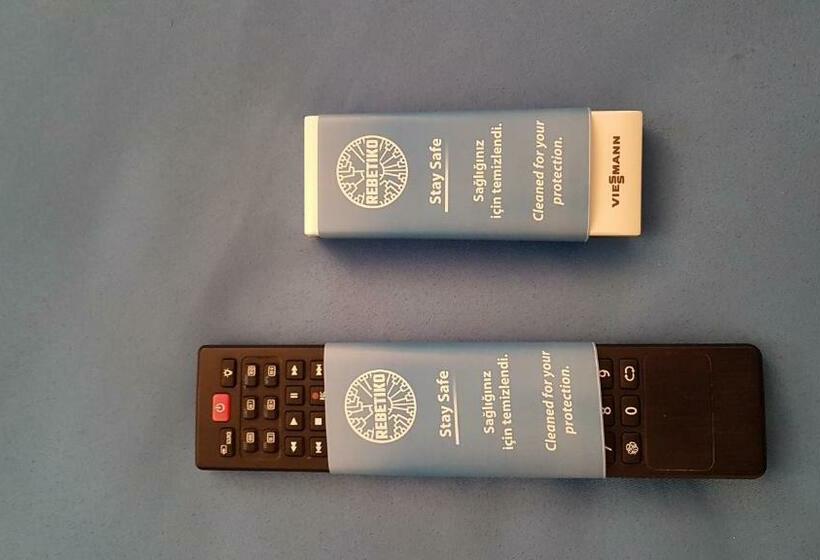 اتاق سوپریور, Rebetiko