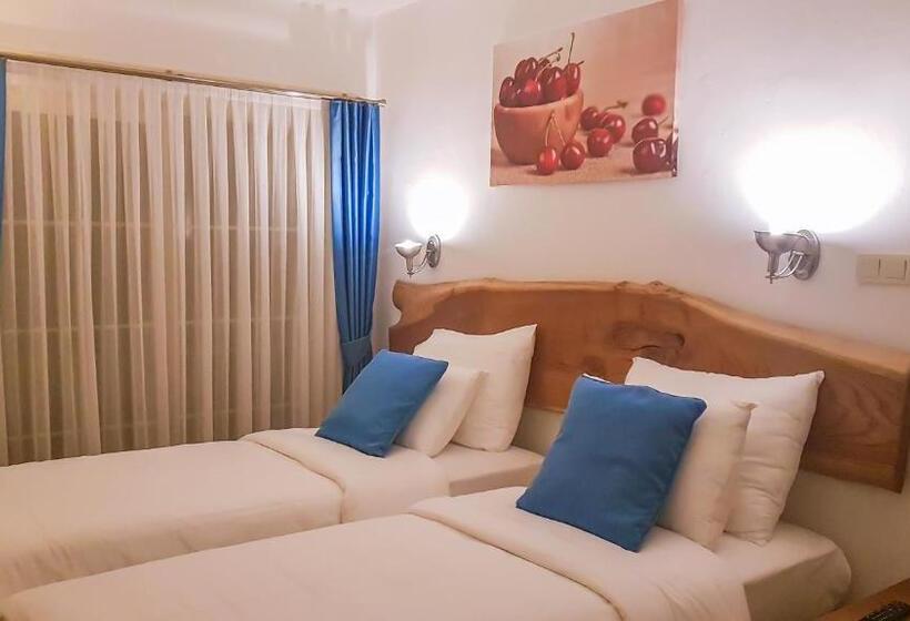 اتاق استاندارد با بالکن, Rebetiko