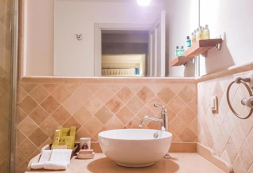 اتاق خانوادگی, Rebetiko