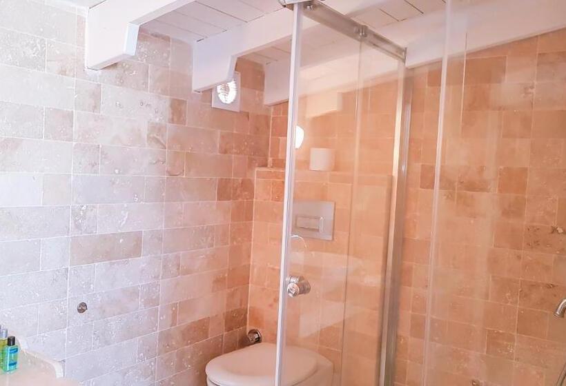 اتاق اکونومی, Rebetiko