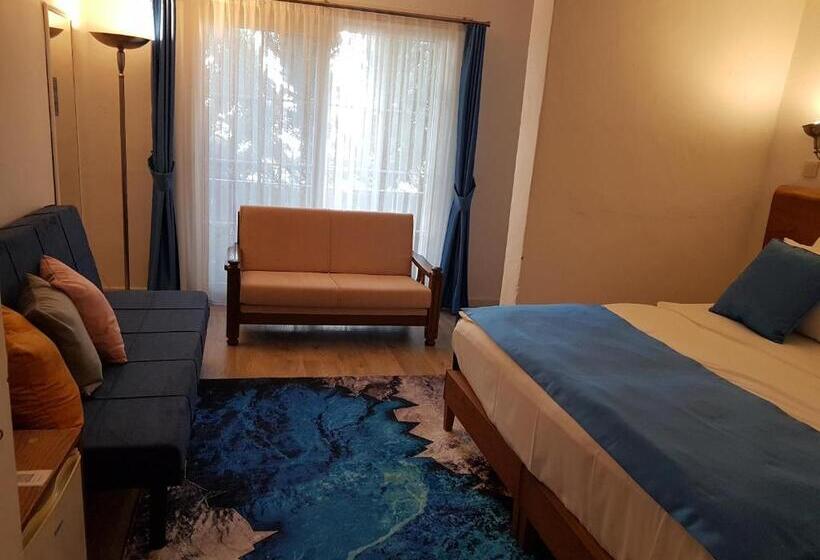 اتاق سوپریور, Rebetiko