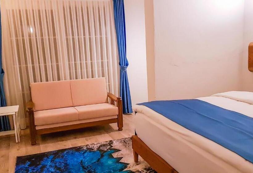 اتاق سوپریور, Rebetiko