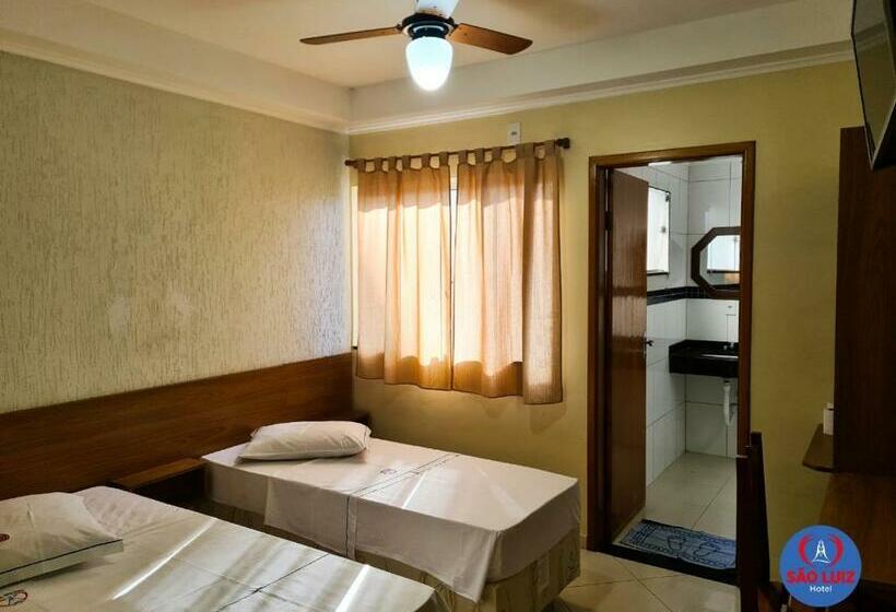 غرفة قياسية, São Luiz