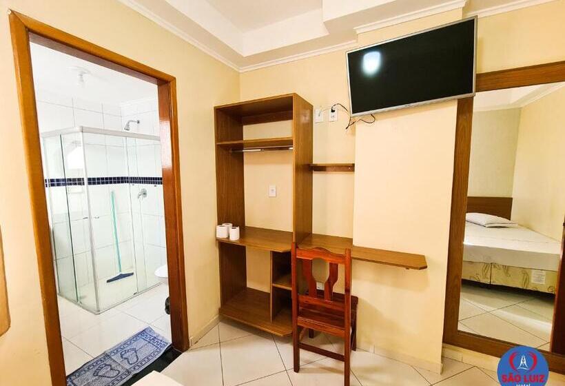 غرفة عائلية, São Luiz