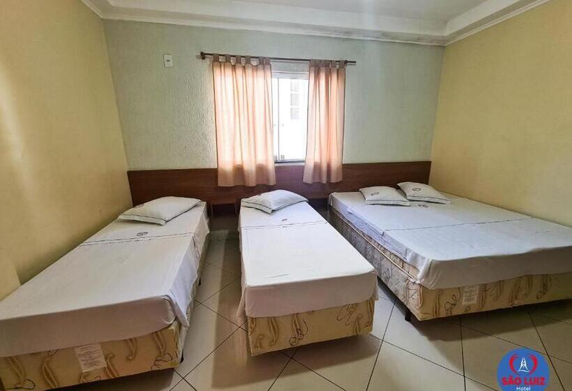 غرفة عائلية, São Luiz