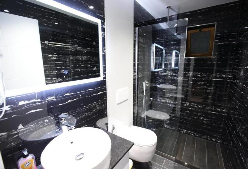 Трехместный Номер Deluxe, Ksamil Central Park