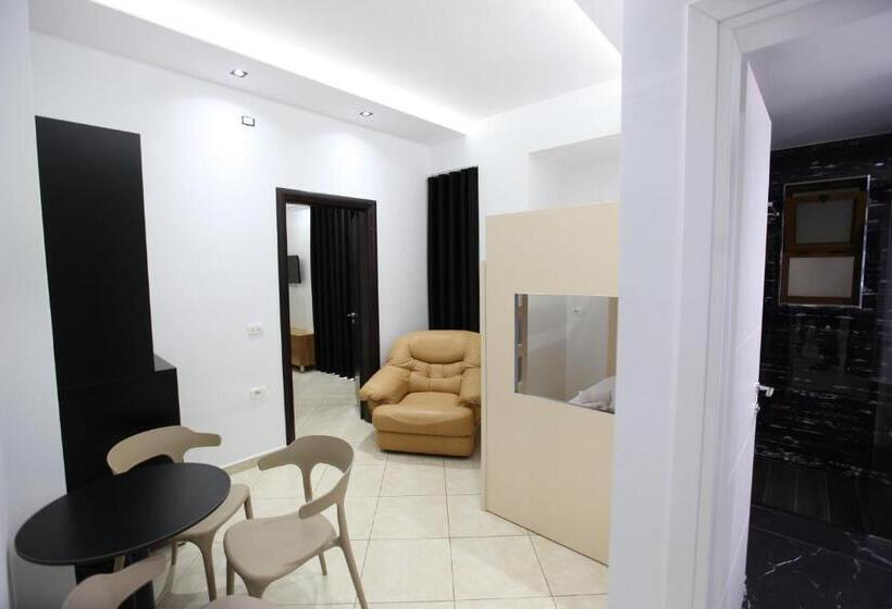 Семейное Студио, Ksamil Central Park