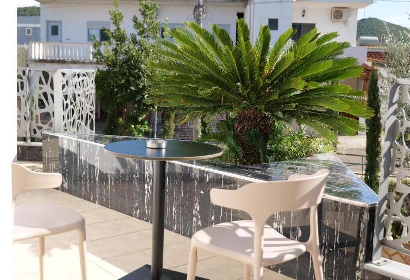 Апартаменты 2 Спальни, Ksamil Central Park