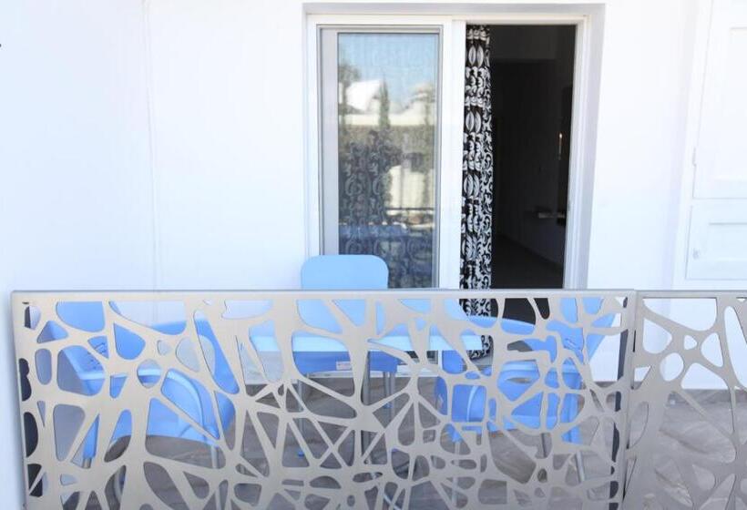 Четырехместный Номер Стандарт Вид на Сад, Ksamil Central Park