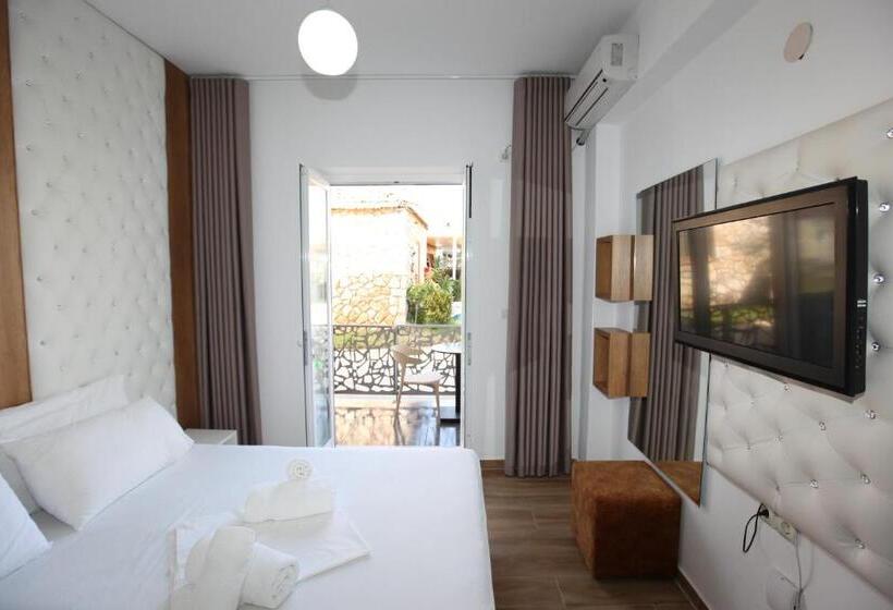 Номер Стандарт Вид на Сад, Ksamil Central Park