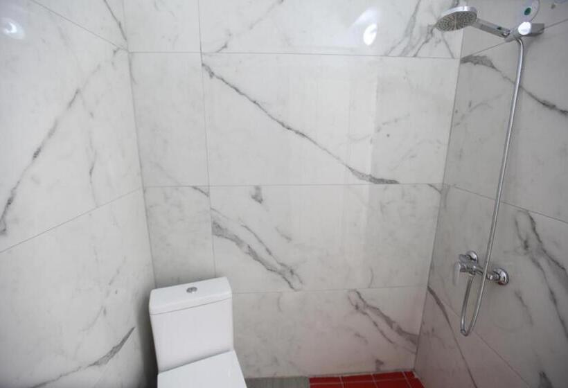 Трехместный Номер Стандарт Вид на Сад, Ksamil Central Park