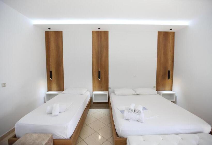 Трехместный Номер Deluxe, Ksamil Central Park