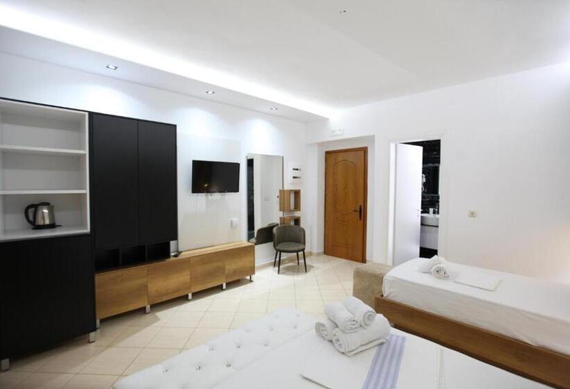 Трехместный Номер Deluxe, Ksamil Central Park